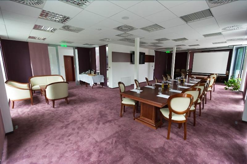 Hotel Park Avenue **** Piest'any Dış mekan fotoğraf
