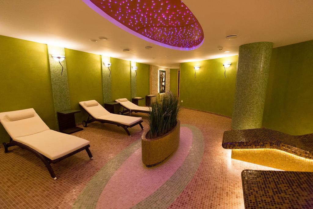 Hotel Park Avenue **** Piest'any Dış mekan fotoğraf
