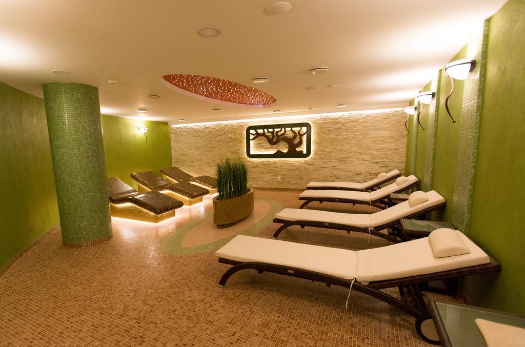 Hotel Park Avenue **** Piest'any Dış mekan fotoğraf