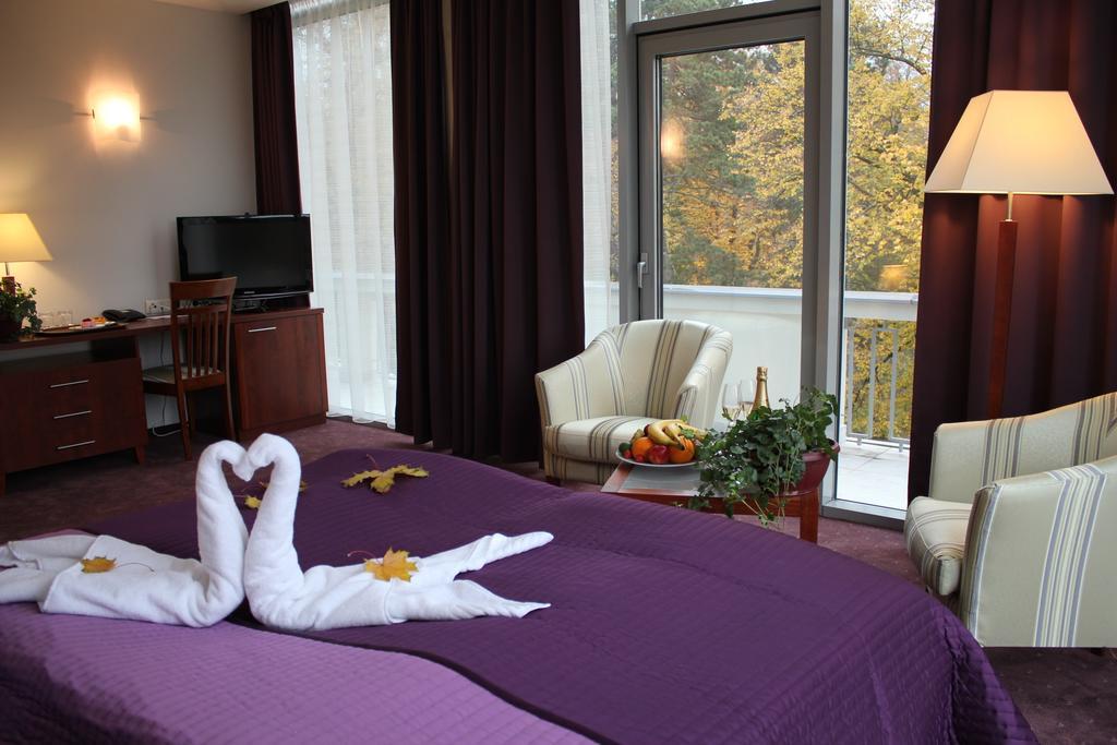 Hotel Park Avenue **** Piest'any Dış mekan fotoğraf