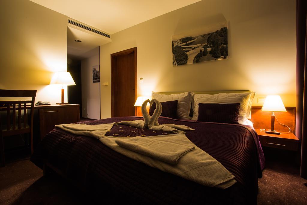 Hotel Park Avenue **** Piest'any Dış mekan fotoğraf