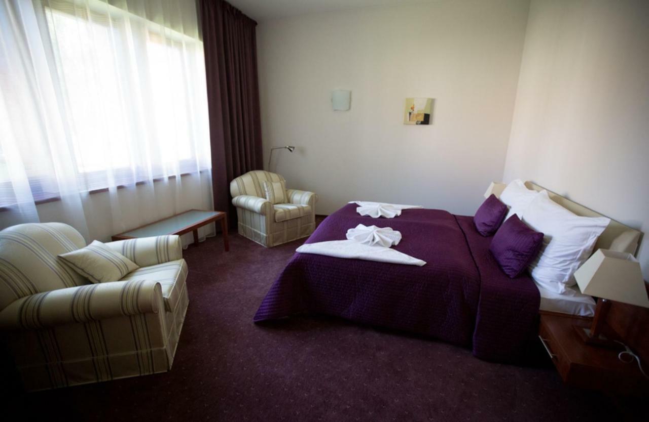 Hotel Park Avenue **** Piest'any Dış mekan fotoğraf