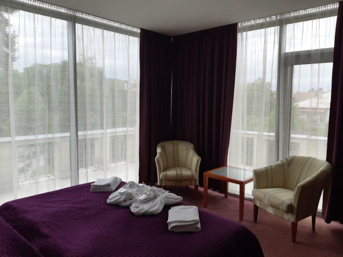 Hotel Park Avenue **** Piest'any Dış mekan fotoğraf
