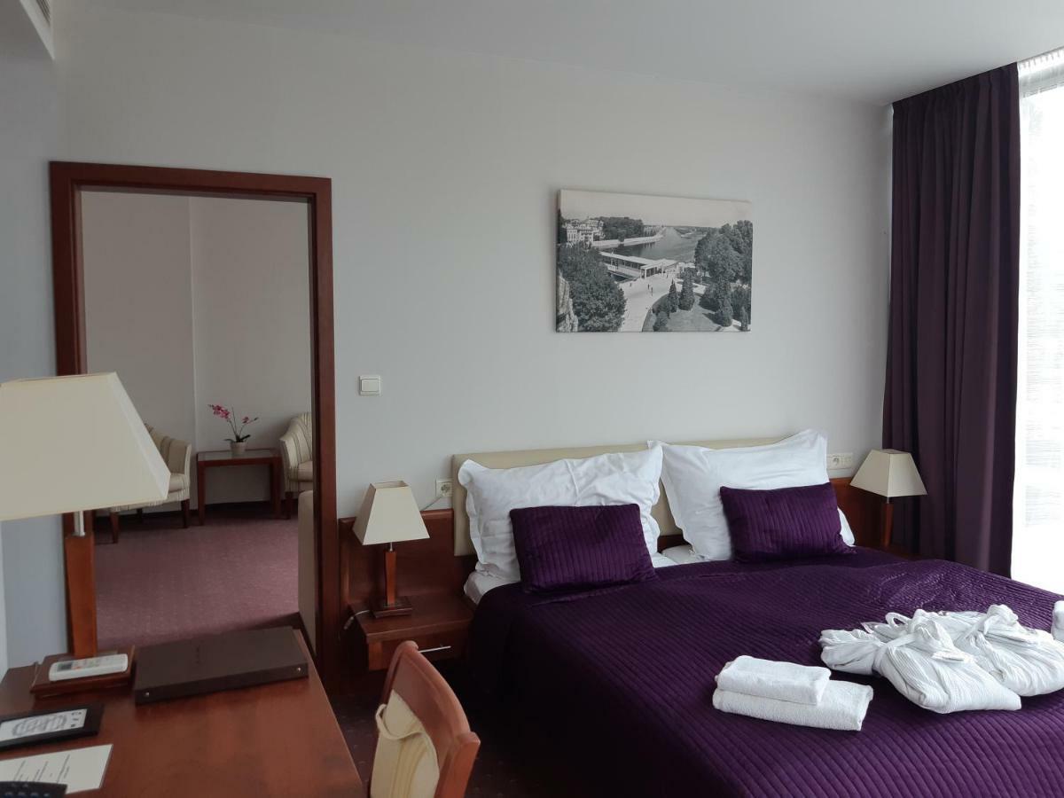 Hotel Park Avenue **** Piest'any Dış mekan fotoğraf